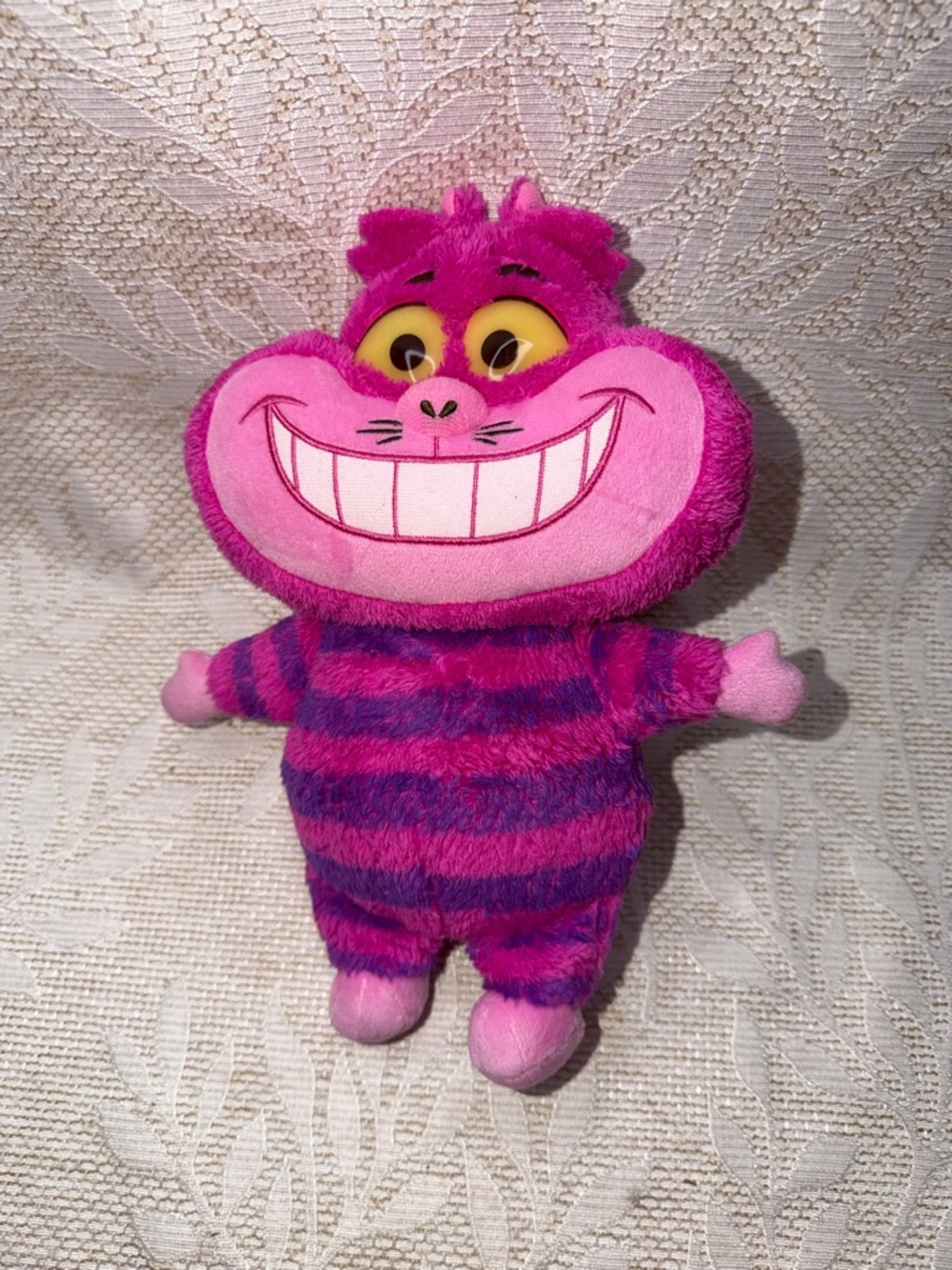 Disney Alice in Wonderland Talking 10” Cheshire Cat Plush